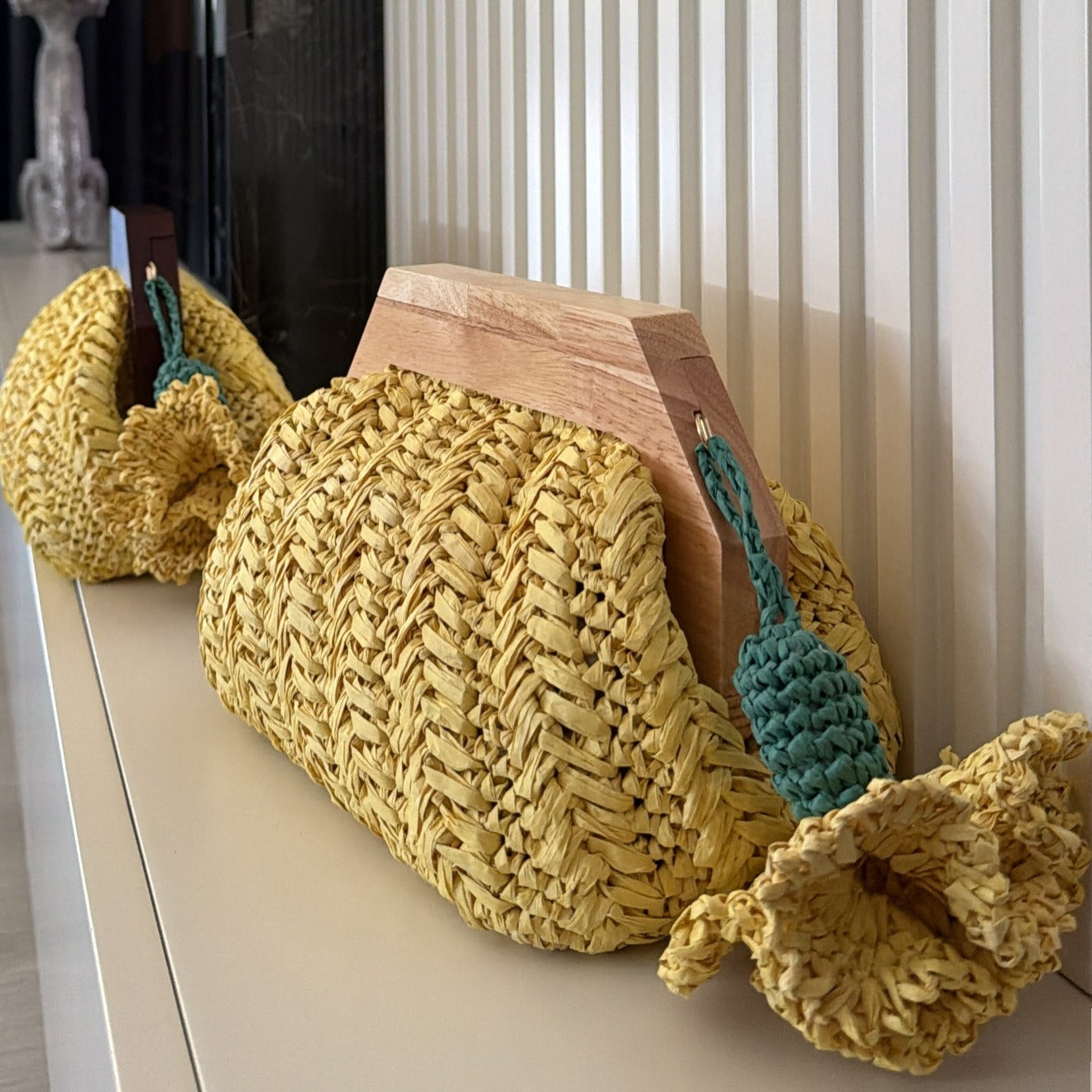 Bolsa Feminina Golden Weave Clutch