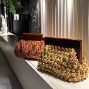 Clutch Camélia Prestige